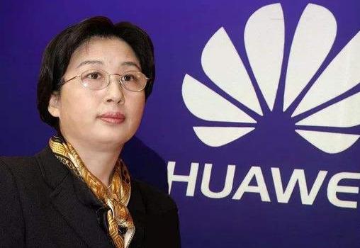 华为董事长不是任正非吗？为何她屡次出手挽救华为，她是谁