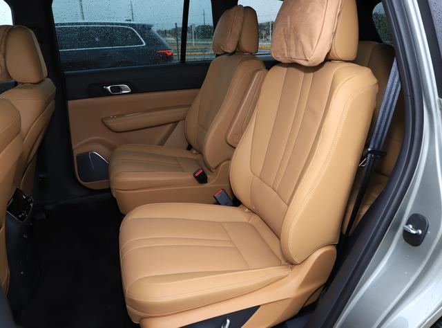 X5、Q7迎来新对手，马力326匹不足33w，预售120分钟订单超4万台