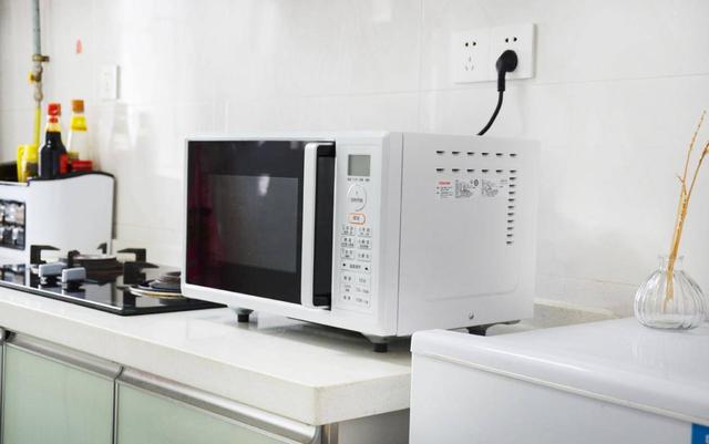 吃出“恋爱般”的感觉，东芝智能微烤一体机ER-T16CNW上手体验