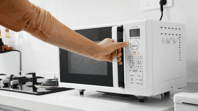 吃出“恋爱般”的感觉，东芝智能微烤一体机ER-T16CNW上手体验