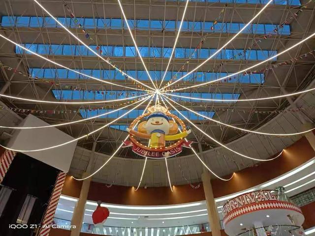 实测iQOO Z1：从颜值到性能，这部手机征服了我