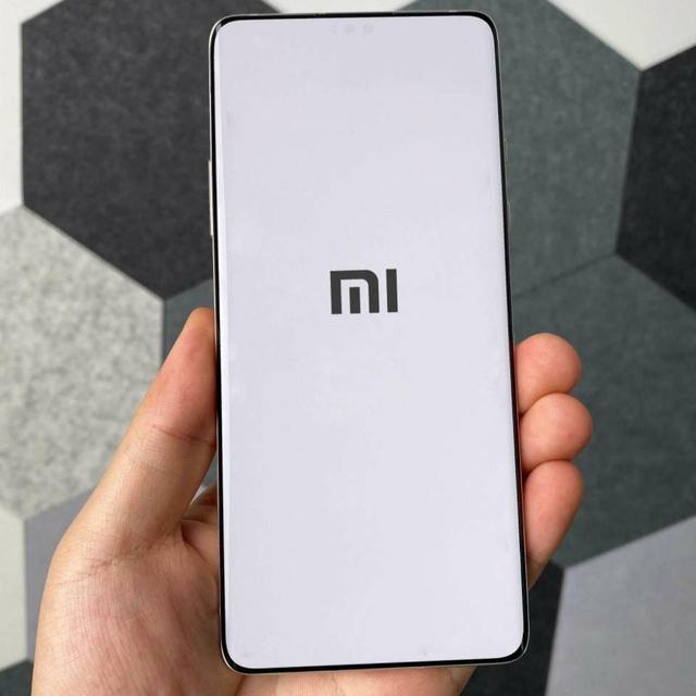 小米MIX4终于确认！或配屏下镜头＋1.5亿像素，这次雷军能成功吗