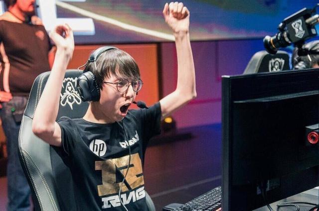 UZI退役跟合同没关系!MLXG:不是合同问题,UZI外伤内伤都很严重