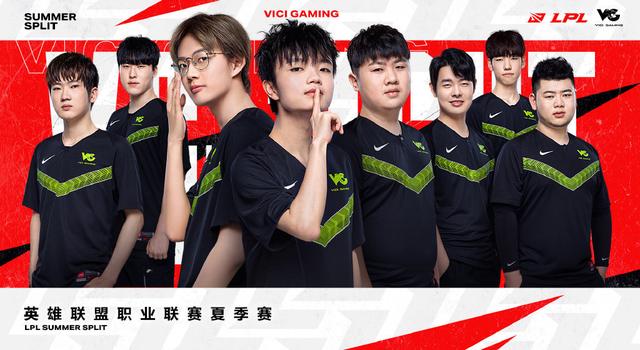 2020LPL夏季赛战队海报来了，这次的定妆照，谁照的最帅？