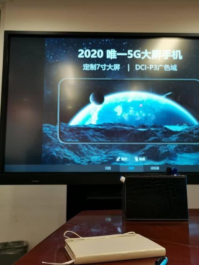 荣耀X10 Pro入网，麒麟985＋7寸大屏，等等党才是大赢家