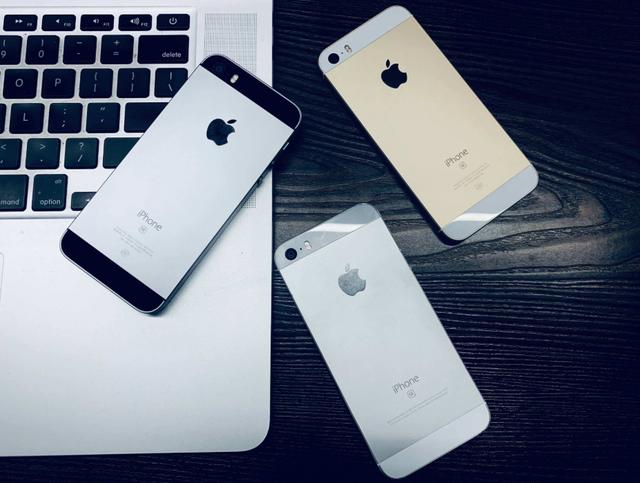 iPhoneSE：还是恭喜你了