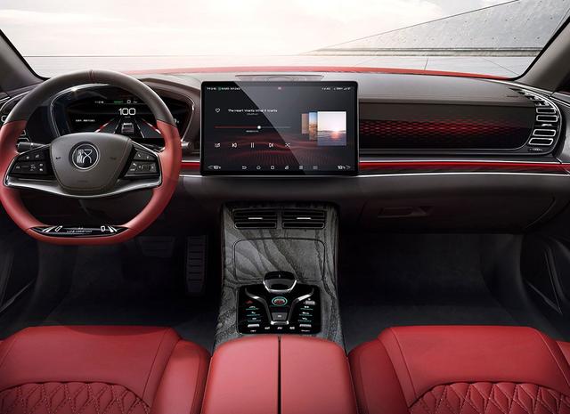 王传福豁出去了，新车比奥迪A7酷炫，零百3.9S+四驱，配真皮沙发