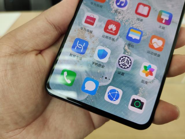 从4299降到3369,从高端市场跌到中端市场,网友:终于等到了