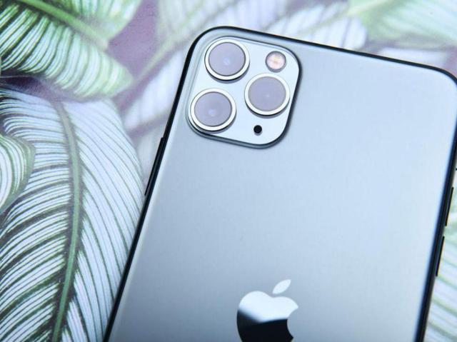 从9999跌至8299，5.8英寸+苹果A13，库克还是清仓了