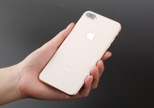 从4999跌至3699，最便宜大屏iPhone诞生，iOS13+128GB