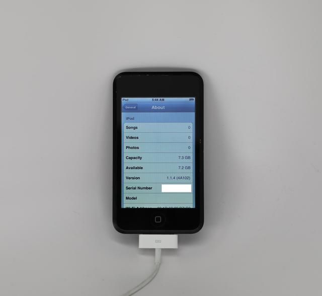 第一代iPod touch原型曝光：采用Mac Pro亮面黑色工艺