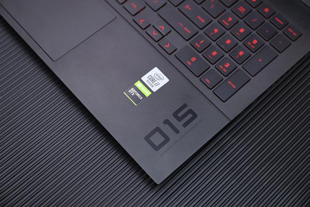 轻薄时尚高性能，开学季就要带上这款硬核神器