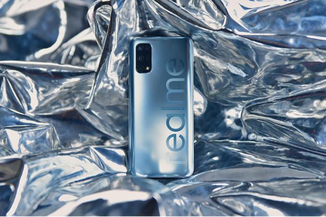 学生5G千元机首选 realme真我V5潮玩7nm全能轻旗舰