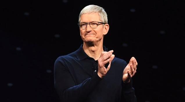 美国对华为大出手，说好的支持华为，你们却用实际行动买了iPhone