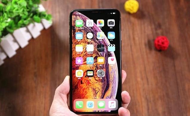 苹果妥协了，从8699降到5099，网友：顶级屏幕+iOS13真香