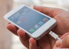 苹果被海外知名人士索赔26亿美元，跟Facebook比，真的不算多