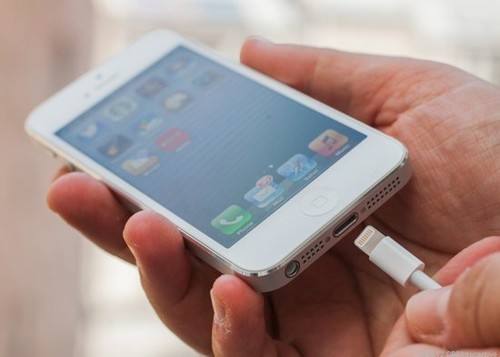苹果被海外知名人士索赔26亿美元，跟Facebook比，真的不算多