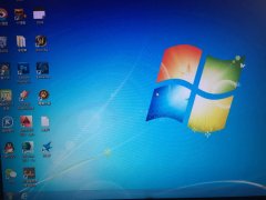 电脑显示器有波纹是什么原因呢？