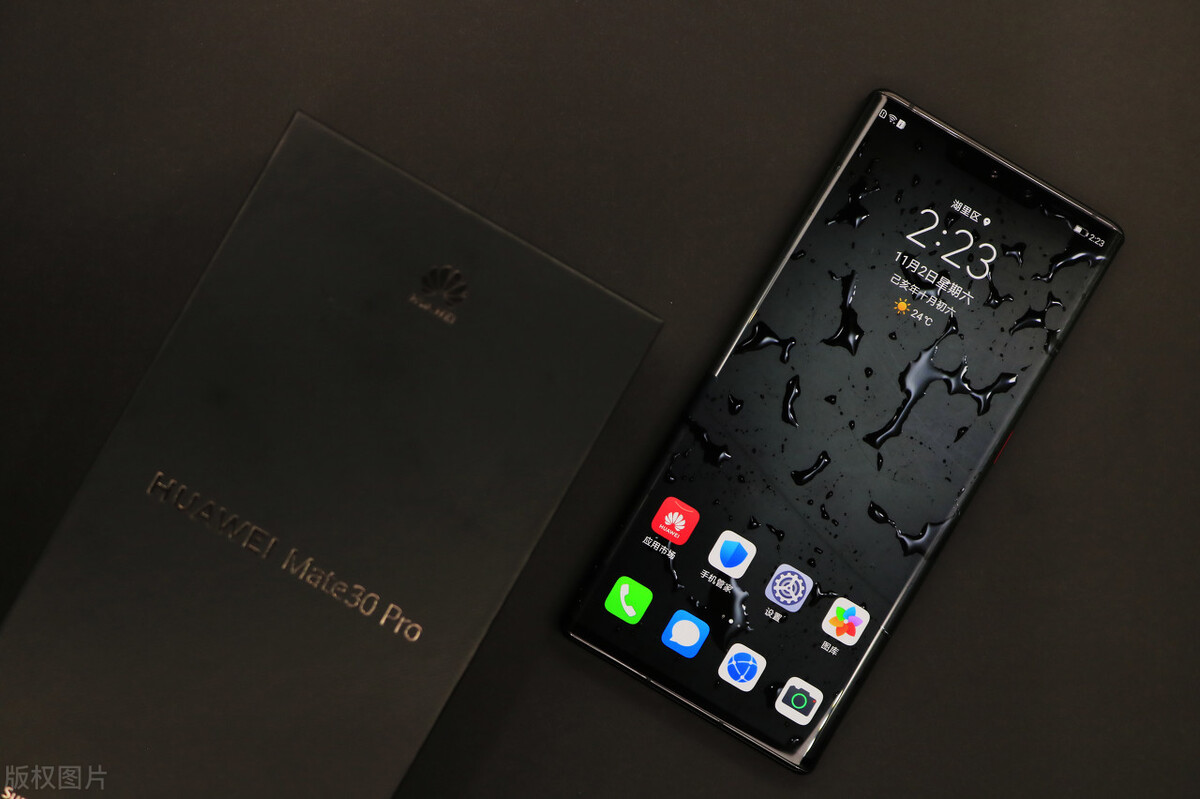 最“衰”的华为旗舰机，从5799降到4499，仍然无人问津