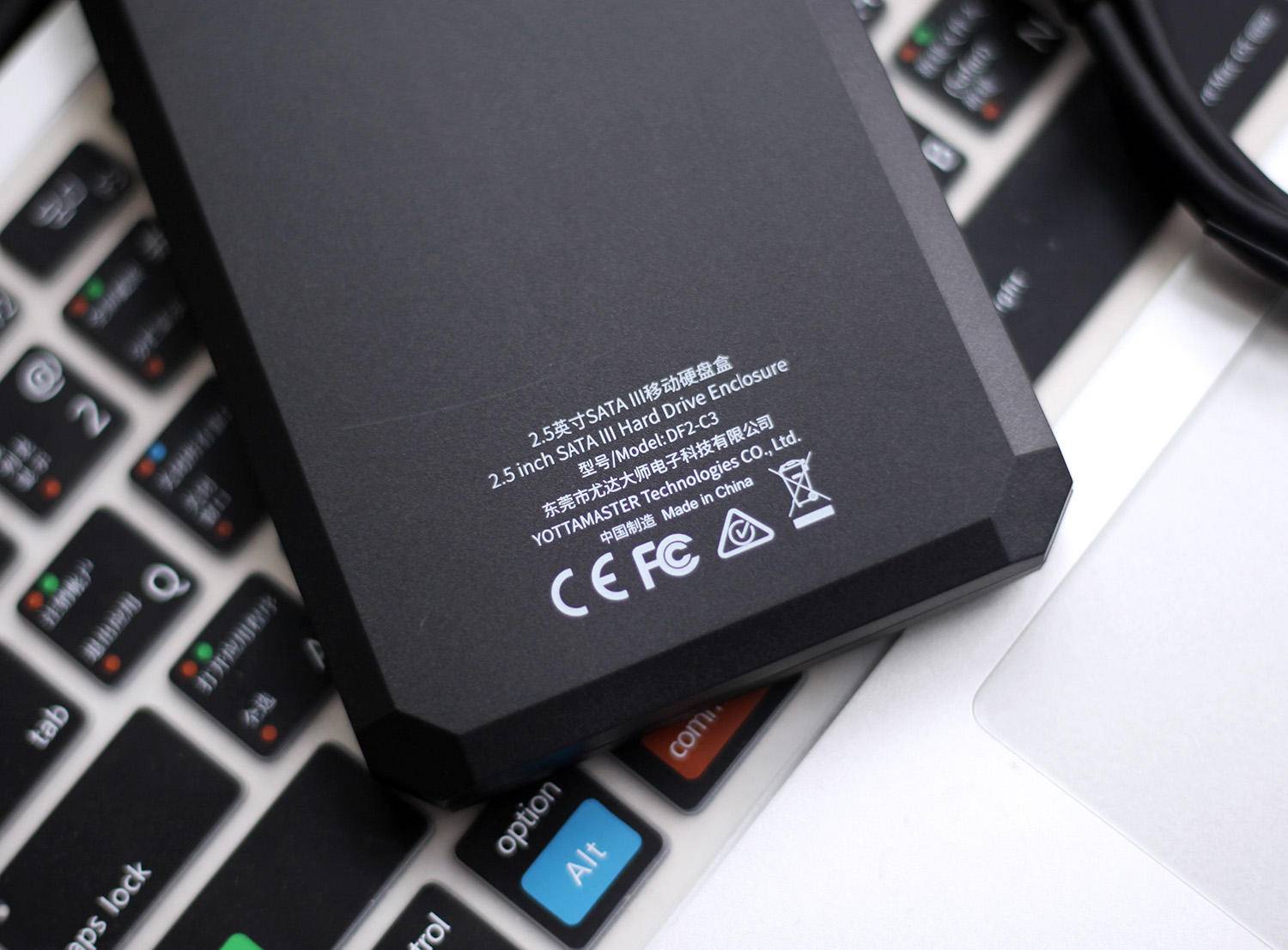 别让好看的硬盘藏起来，Yottamaster透明硬盘盒图赏