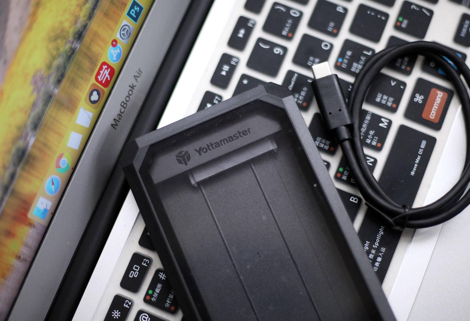 别让好看的硬盘藏起来，Yottamaster透明硬盘盒图赏