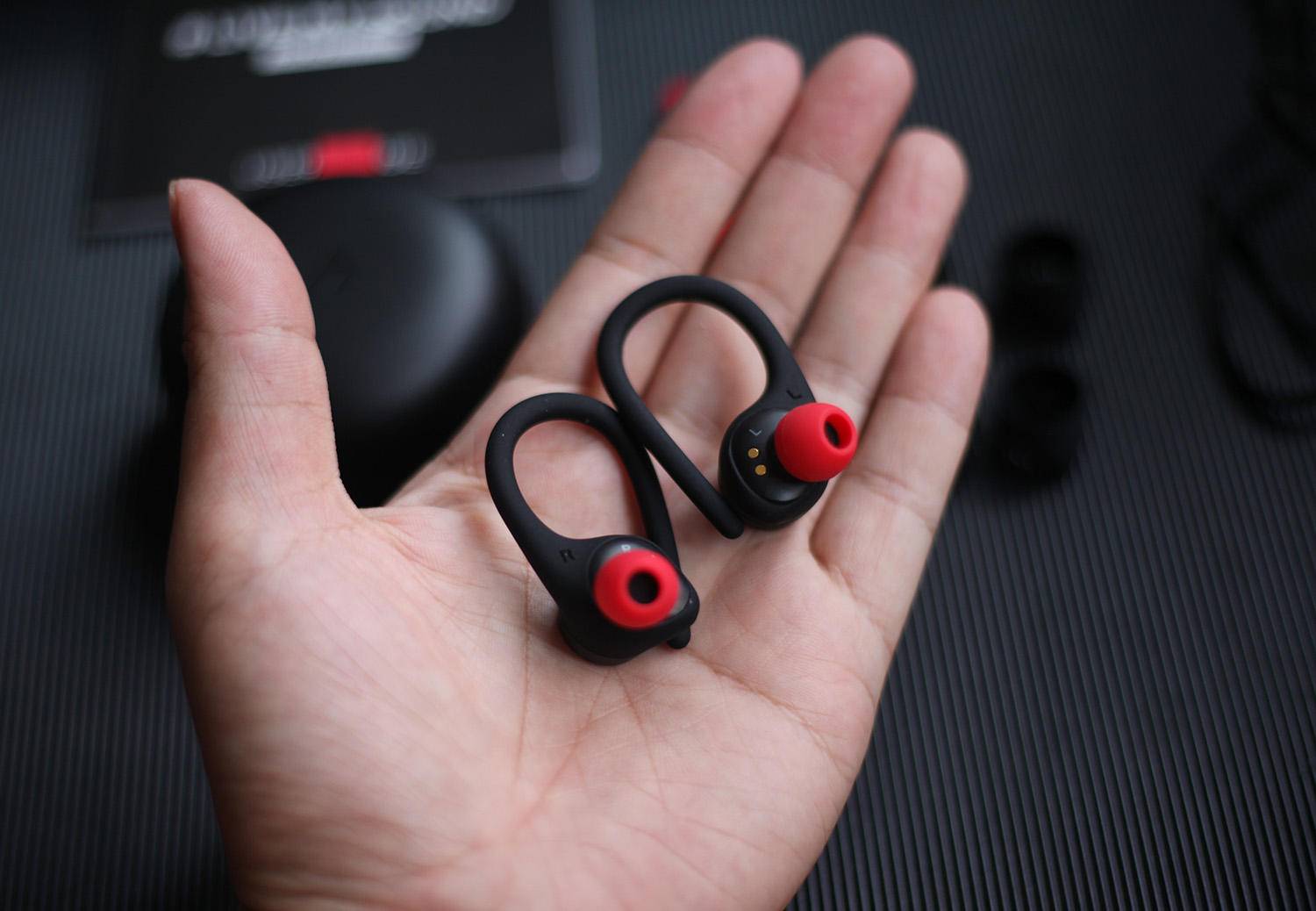 打造运动耳机“三栖”形态,HAKII FIT蓝牙耳机用起来如何?