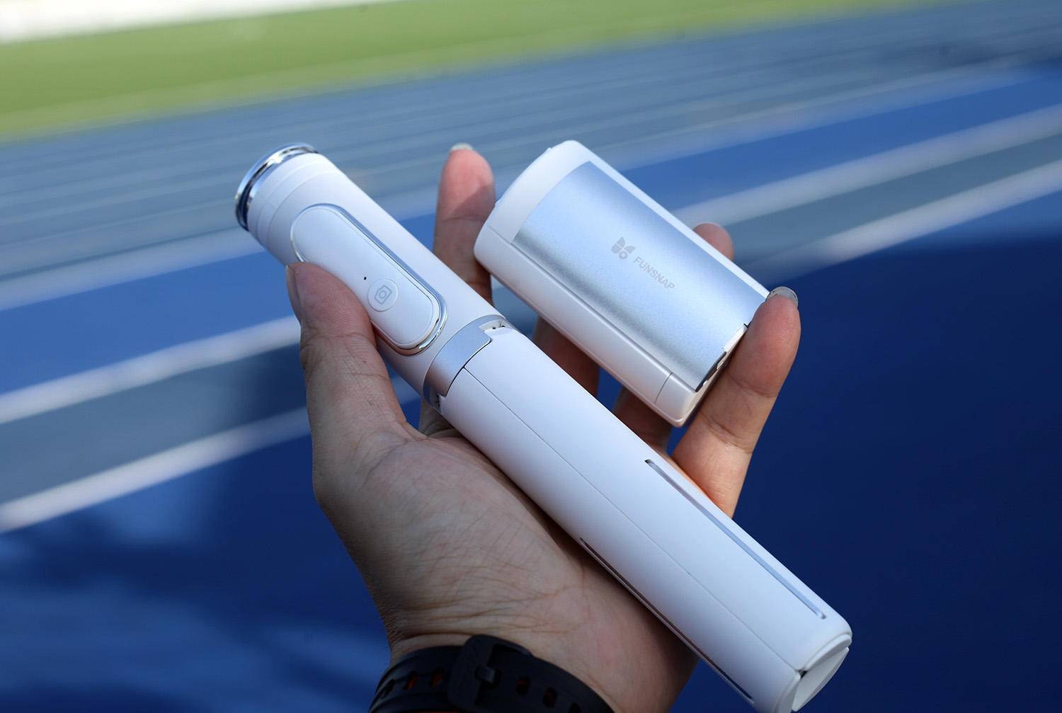 自拍杆+稳定器+三脚架,出游必备神器就是它了