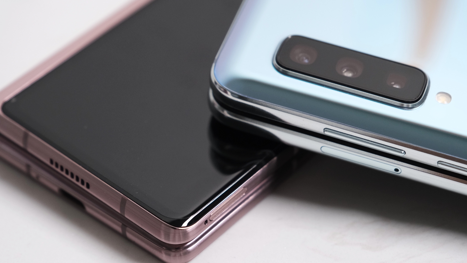 三星Galaxy Z Fold2体验 详细对比Fold一代