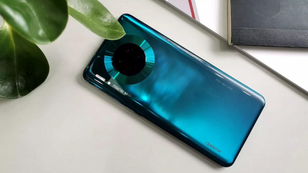 价格跳水970，麒麟990 5G+4000万超感光，成性价比