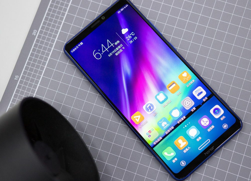 荣耀手机克隆这个功能非常方便，售后也很不错