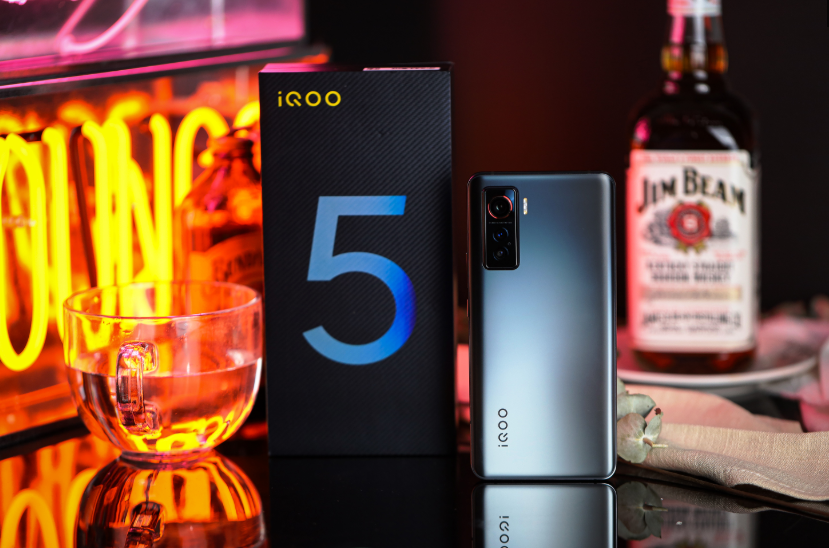 目前最适合玩游戏的三款手机，看看有你在用的吗？