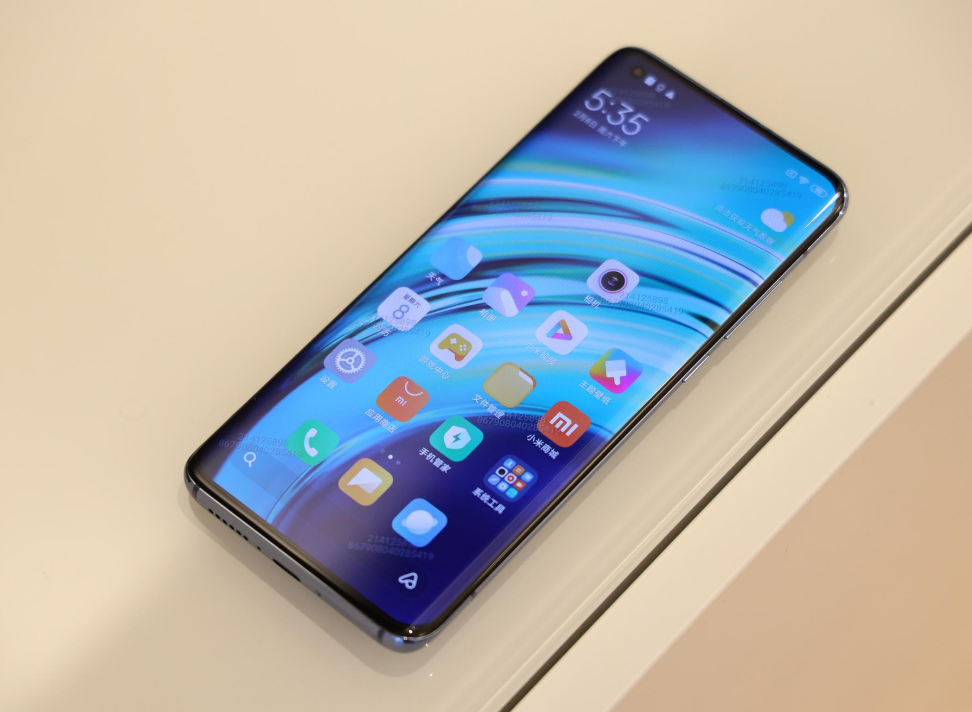 小米应该是最先开始培养粉丝文化，也是最成功的品牌