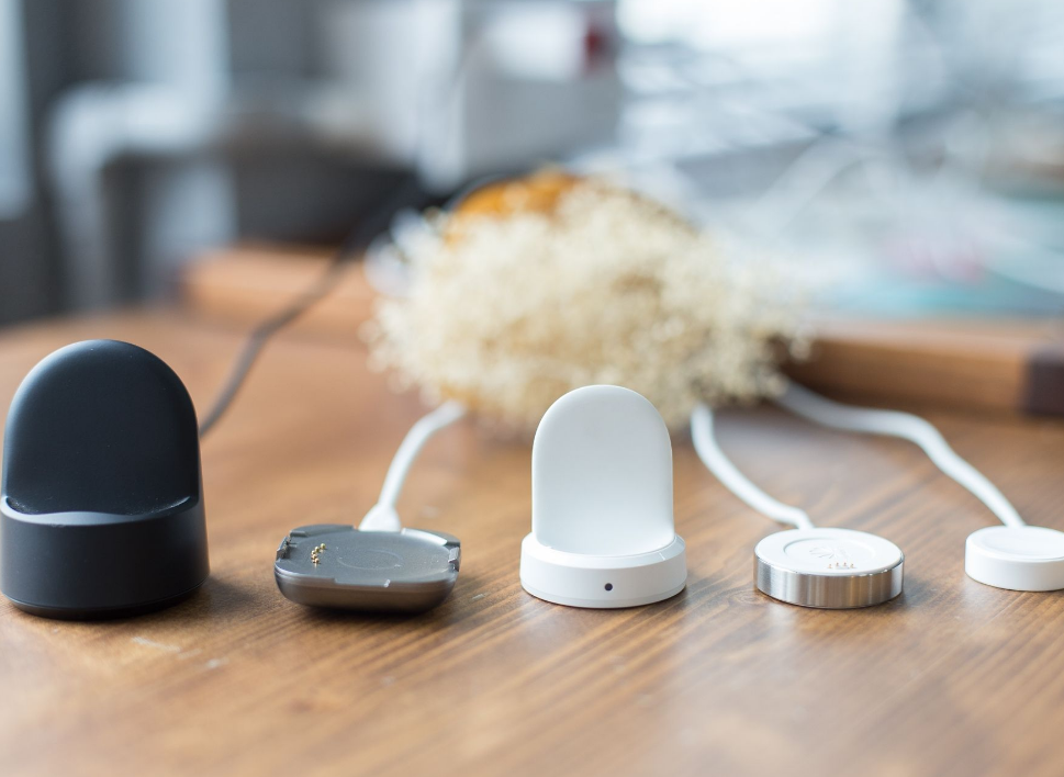 苹果发布新iWatch，为环保不附赠充电器，大家如何看