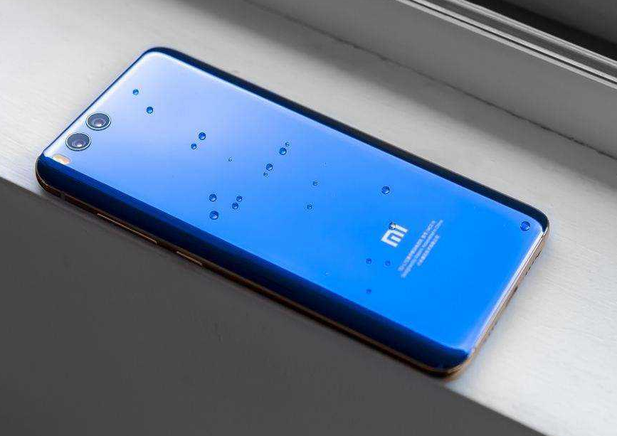 虽然小米一开始确实被人黑的厉害，但是这些年形象慢慢提升了不少