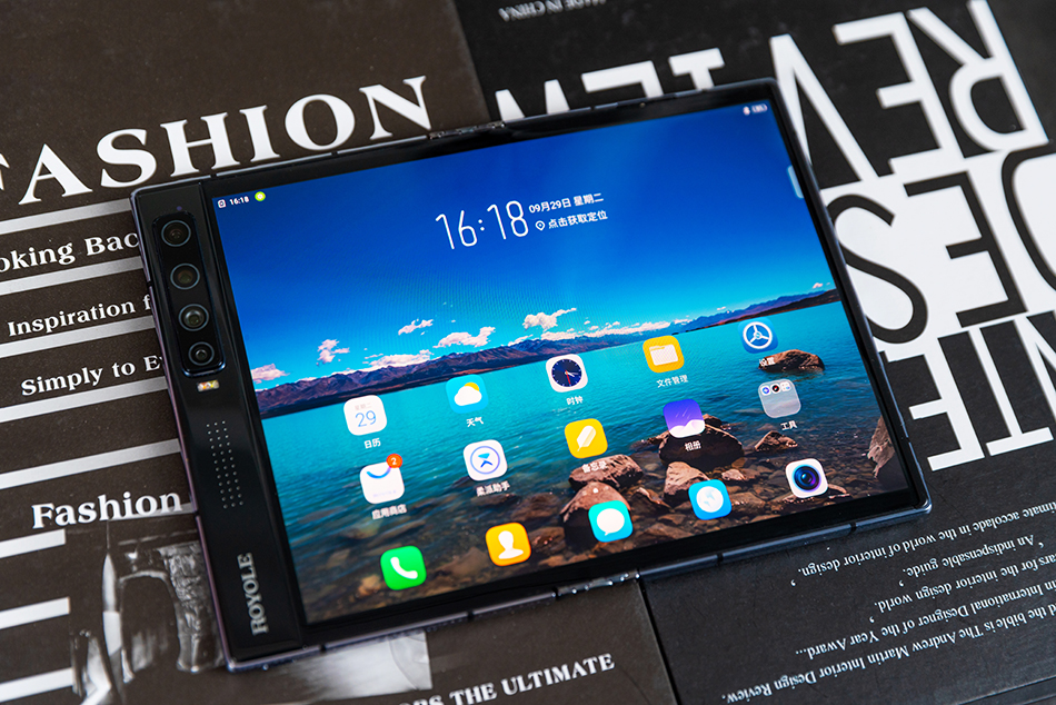 FlexPai 2折叠屏手机图赏：手机平板二合一的进化方向