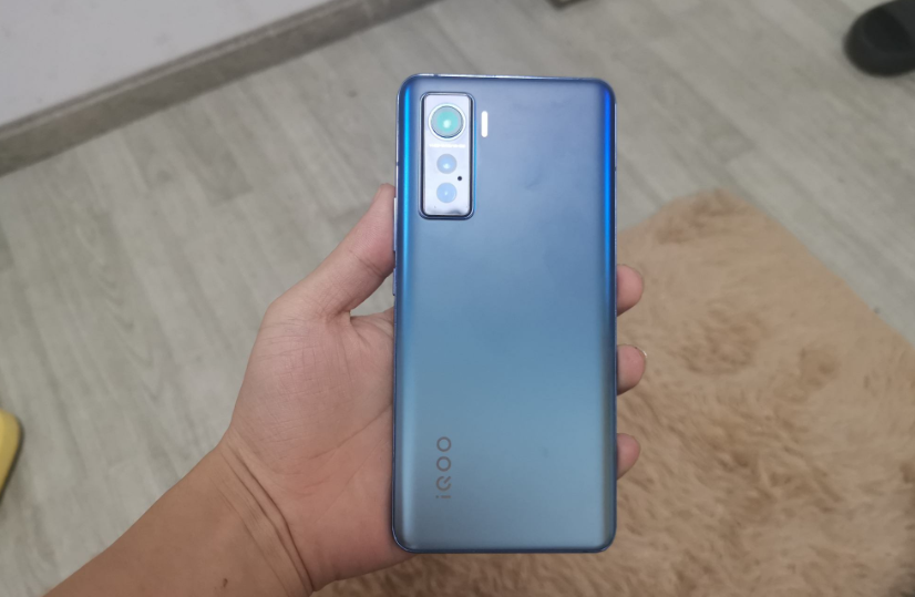 想买高性价比5G手机？不妨看看这四部，颜值性能兼具