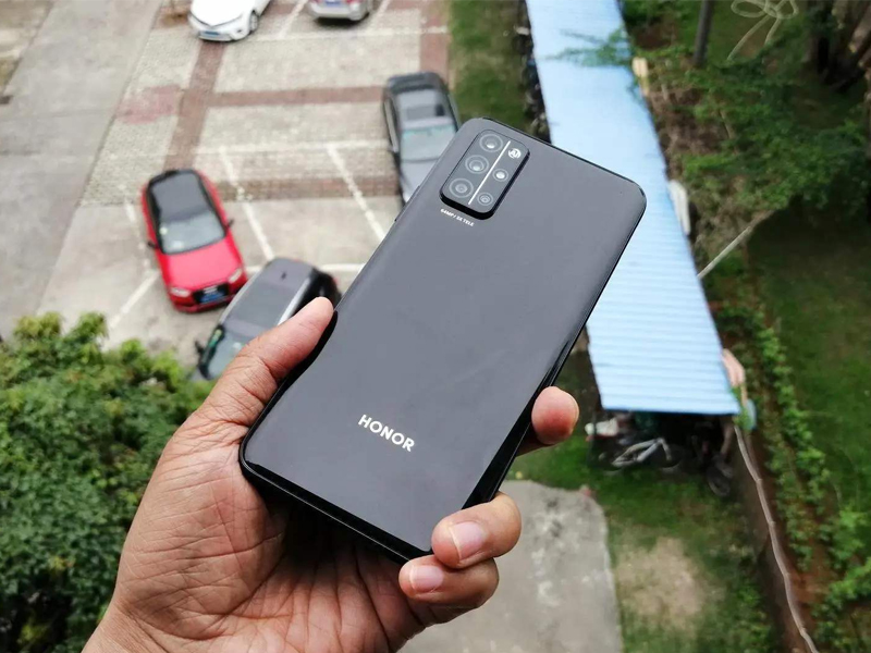 华为虽好别乱选，这3款才是公认的高配低价，能有三五年