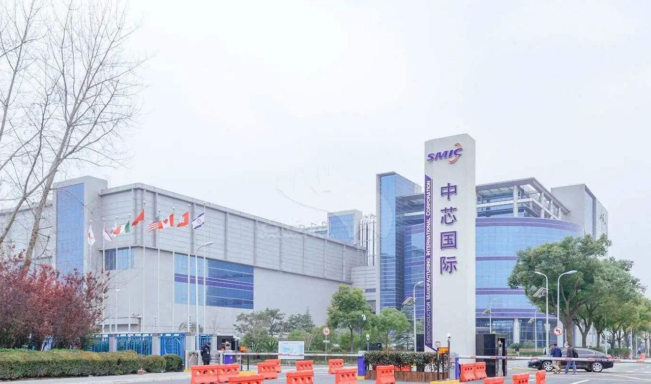 中芯国际难逃魔爪，部分原材料供应受影响，索尼已申请供货华为