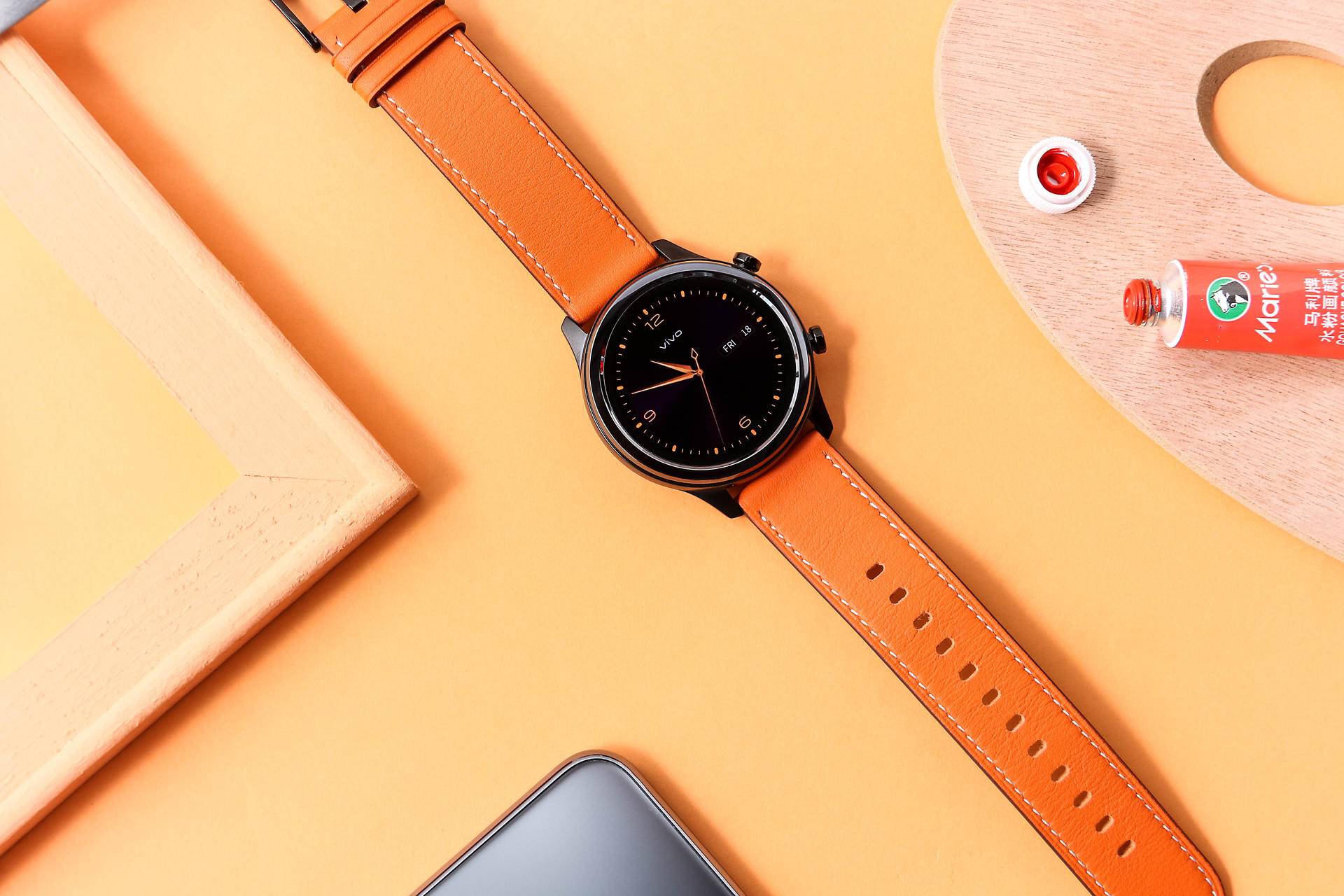 vivo WATCH秘夏橙：颜值满满+高舒适度，时尚感十足