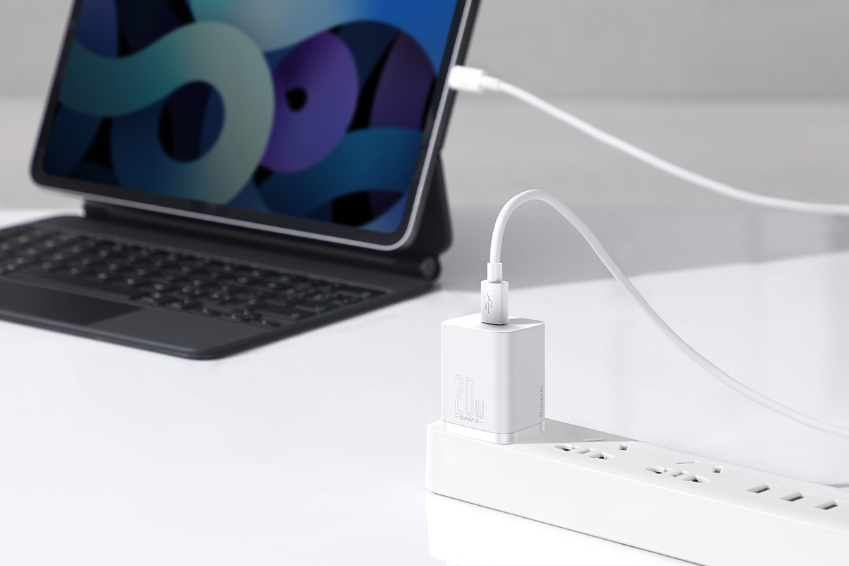 专为iPhone 12打造，倍思发布苹果20W超级硅充电器