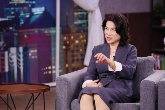 中国宣布投资10W亿支援华为，科技四巨头联手，助芯片脱离困境