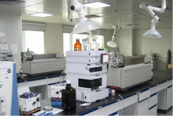 危急时刻华为得到10W亿支援！科技四巨头联手，助芯片脱离困境