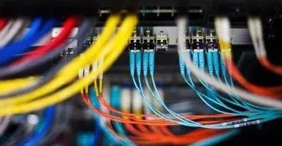 同一个路由器，WiFi和网线哪个网速快？