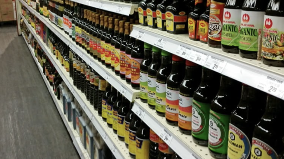 临期食品火爆背后:“精致穷”的消费者,存在已久的“老行业”