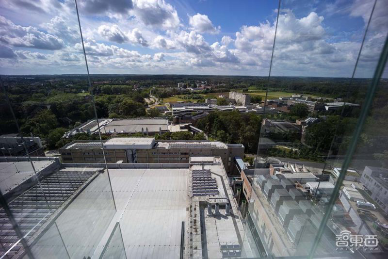 将芯片节点缩小至 1nm 以下:彭博社对话 IMEC CEO