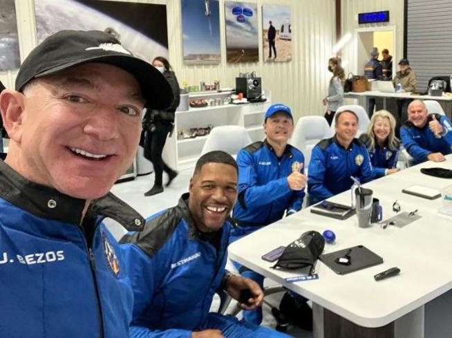 贝索斯反应迟钝遭痛骂:亚马逊员工危急时刻,你心里却只有大火箭