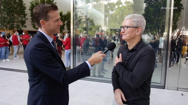 库克透露苹果投资三大方向:暗示 AR 头显和自动驾驶汽车