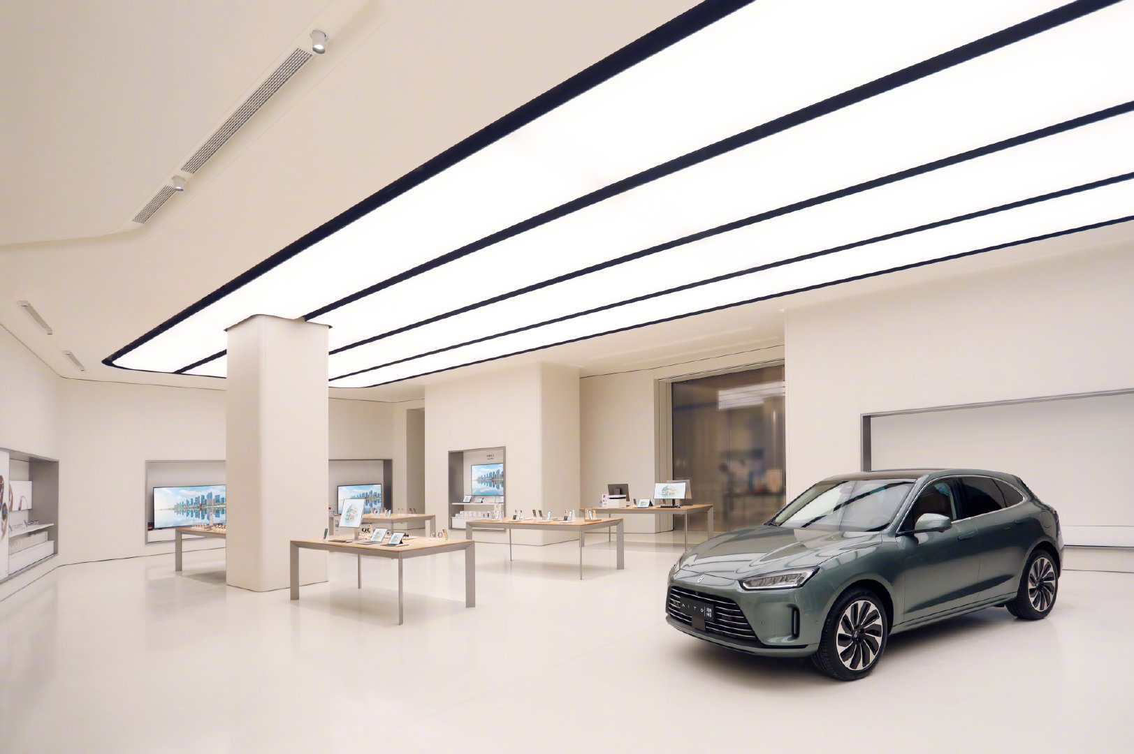 2021 年最后一天,山东首个华为旗舰店青岛万象城店明日正式开业:还有 AITO 汽车等展品