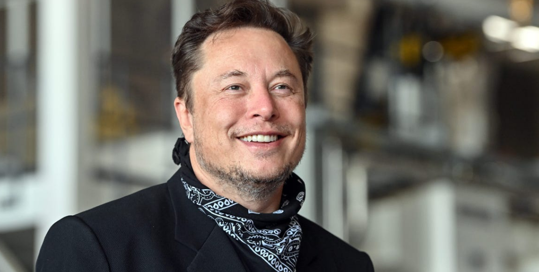 SpaceX CEO 马斯克称待在小屋忙星舰工作,有时太孤独 马斯克