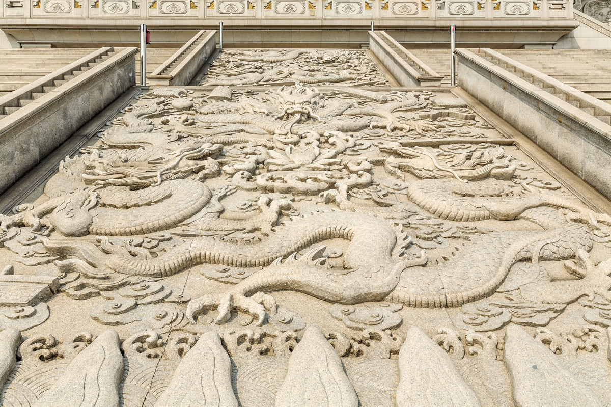 故宫里，一块200多吨的汉白玉石，朱棣是如何把它运到皇宫的？